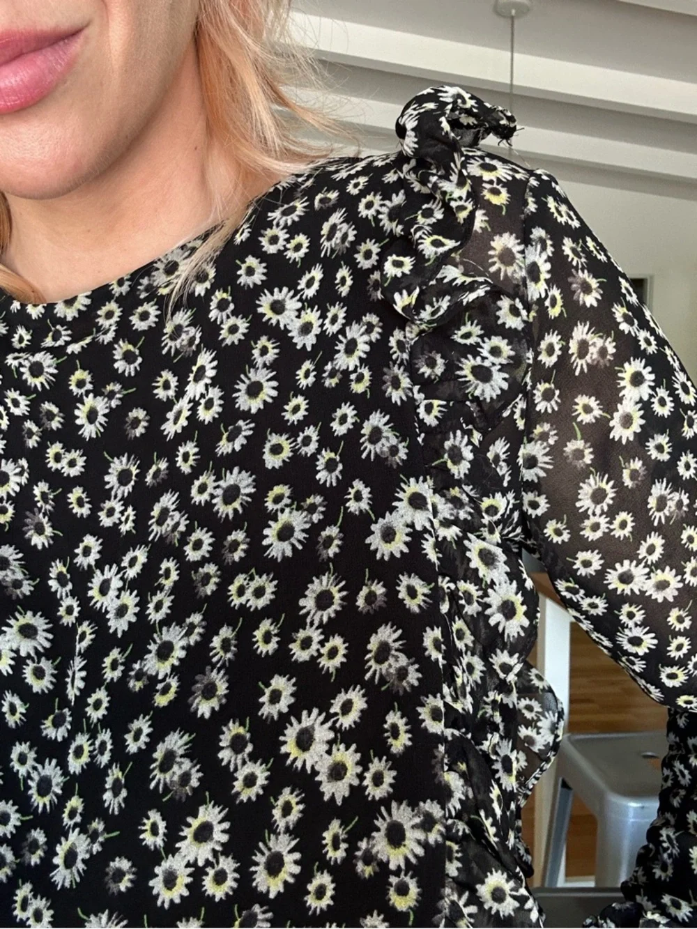 Zara “Trafaluc” Black Floral Long Sleeve Breezy Cropped Blouse
